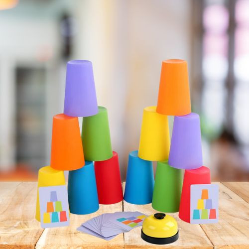 jeu-de-société-famille-jeu-verres-colorées