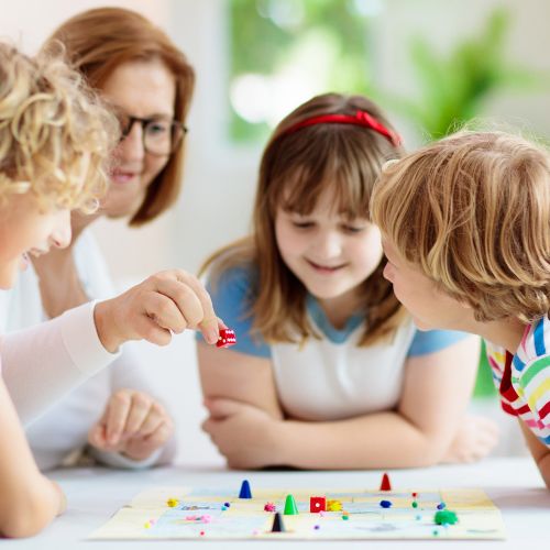 Jeux de société en famille
