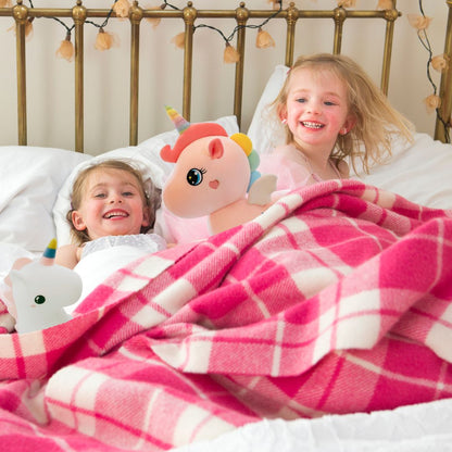 Veilleuse-enfant-peluche-licorne-amusement